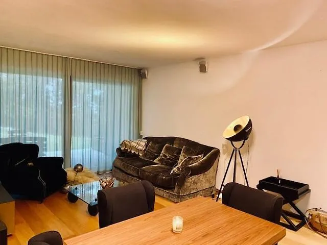 Alp In/ski Out - 4.5 Zimmerwohnung Für Max. 7 Personen Apartamento Laax