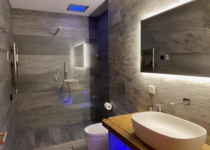 Alp In/ski Out - 4.5 Zimmerwohnung Für Max. 7 Personen Apartamento Laax