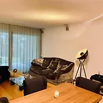 Alp In/ski Out - 4.5 Zimmerwohnung Fuer Max. 7 Personen شقة لاكس