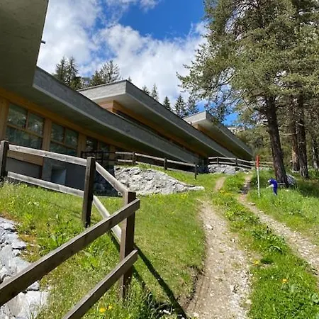 Alp In/ski Out - 4.5 Zimmerwohnung Fuer Max. 7 Personen Appartamento Laax