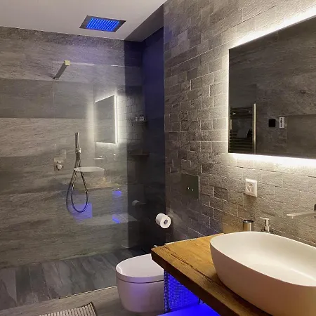 Alp In/ski Out - 4.5 Zimmerwohnung Fuer Max. 7 Personen Appartamento Laax